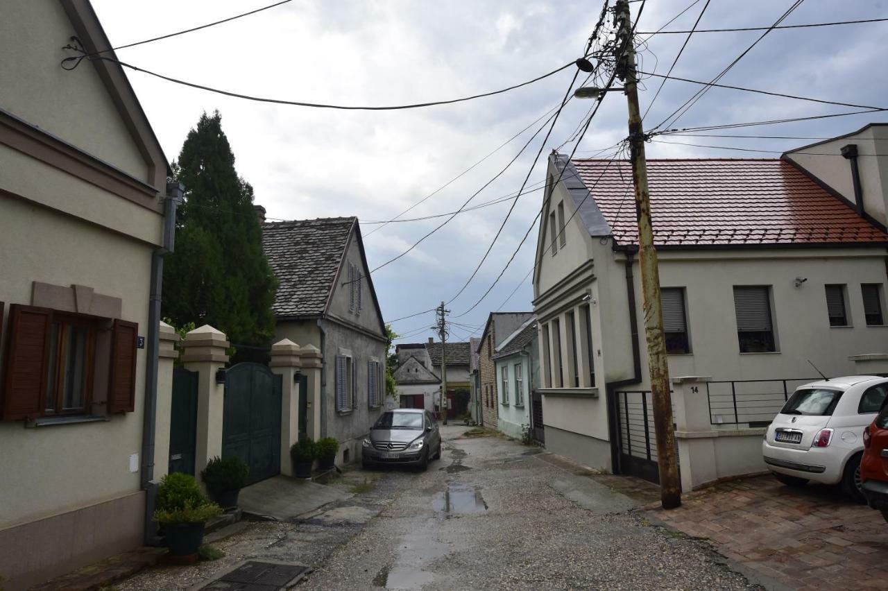 Ferienwohnung Gardos House Above Danube Belgrad Exterior foto